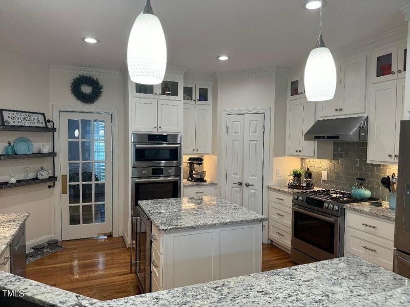 2212 Moss Pointe Ln, Raleigh, NC 27606