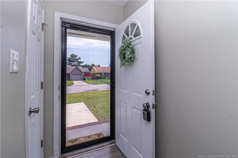 2212 Mossycup Ln, Fayetteville, NC 28304