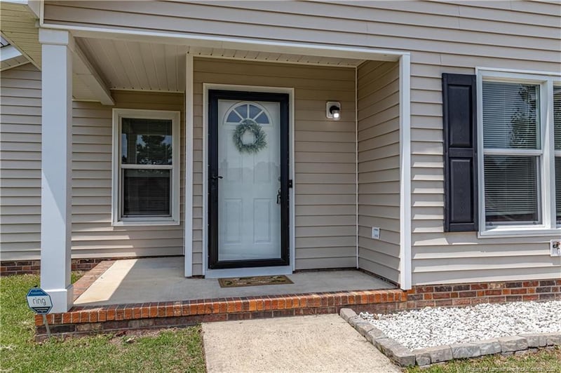 2212 Mossycup Ln, Fayetteville, NC 28304