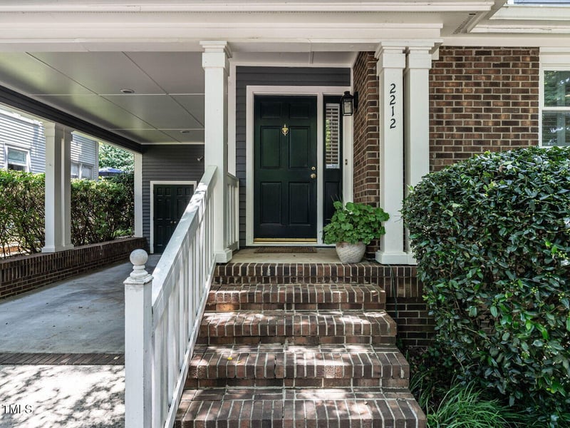 2212 Oxford Hills Dr, Raleigh, NC 27608