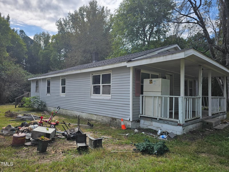2212 Pintpoint Rd, Fayetteville, NC 28312