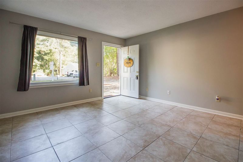 2212 Quartz Ct, Raleigh, NC 27610