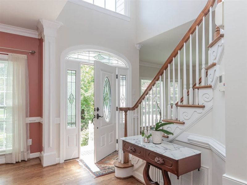 2212 Ravens Creek Ct, Raleigh, NC 27603