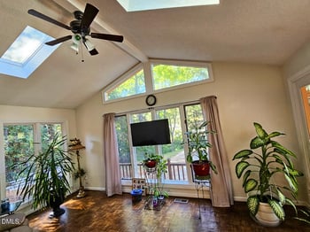 2212 Sanderford Rd, Raleigh, NC 27610