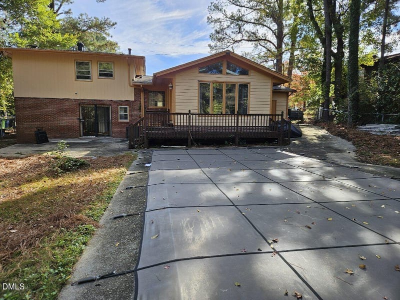 2212 Sanderford Rd, Raleigh, NC 27610