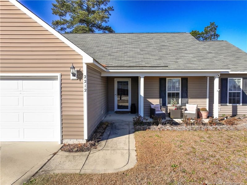 2212 Sir Michael Dr, Hope Mills, NC 28348