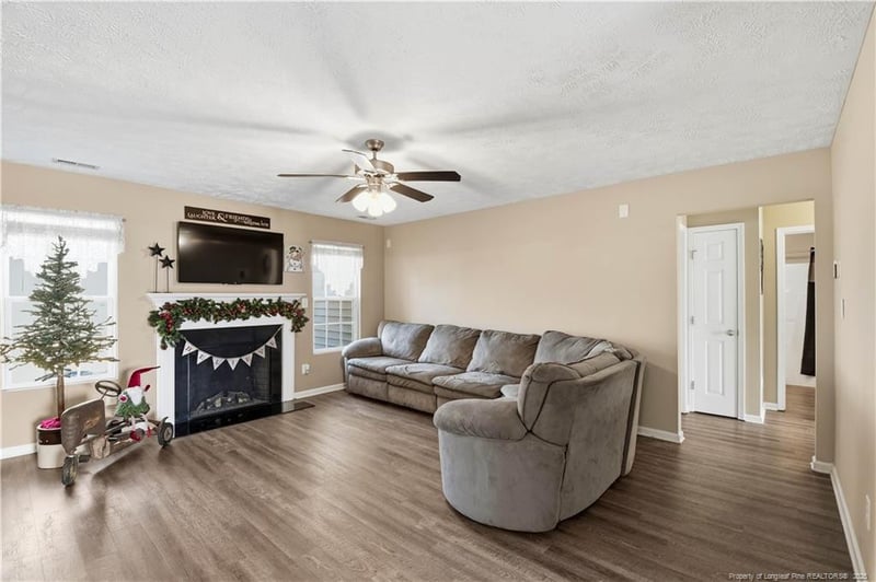 2212 Sir Michael Dr, Hope Mills, NC 28348