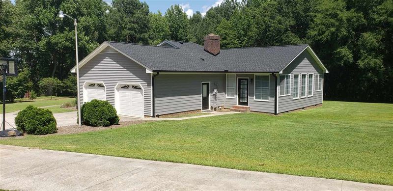 2212 Smith Dr, Clayton, NC 27520