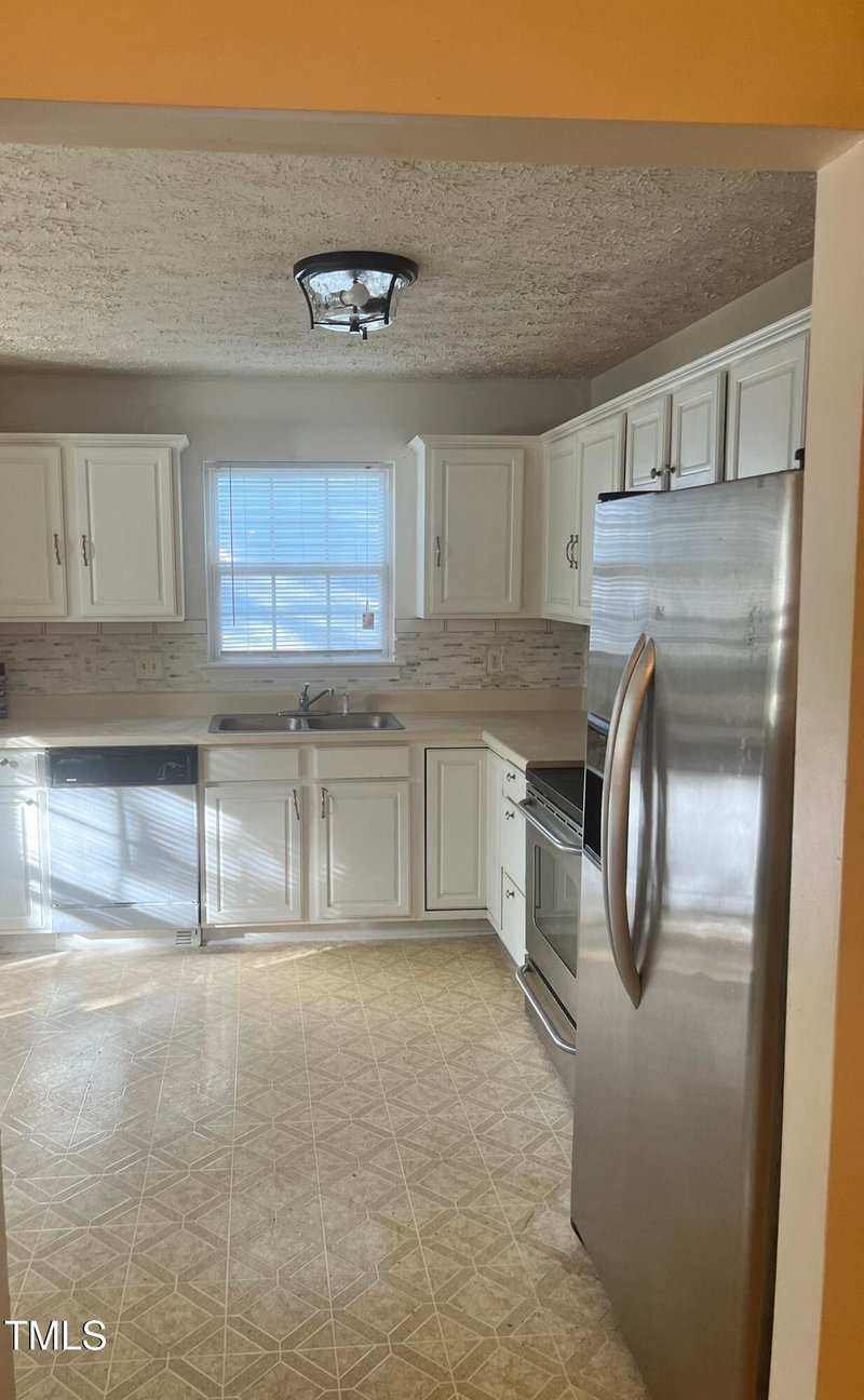 2212 Springhill Ave, Raleigh, NC 27603