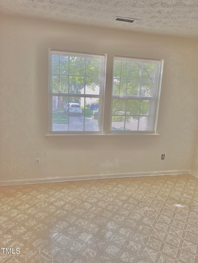 2212 Springhill Ave, Raleigh, NC 27603