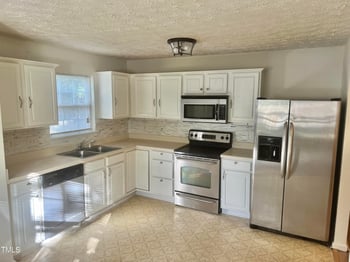 2212 Springhill Ave, Raleigh, NC 27603