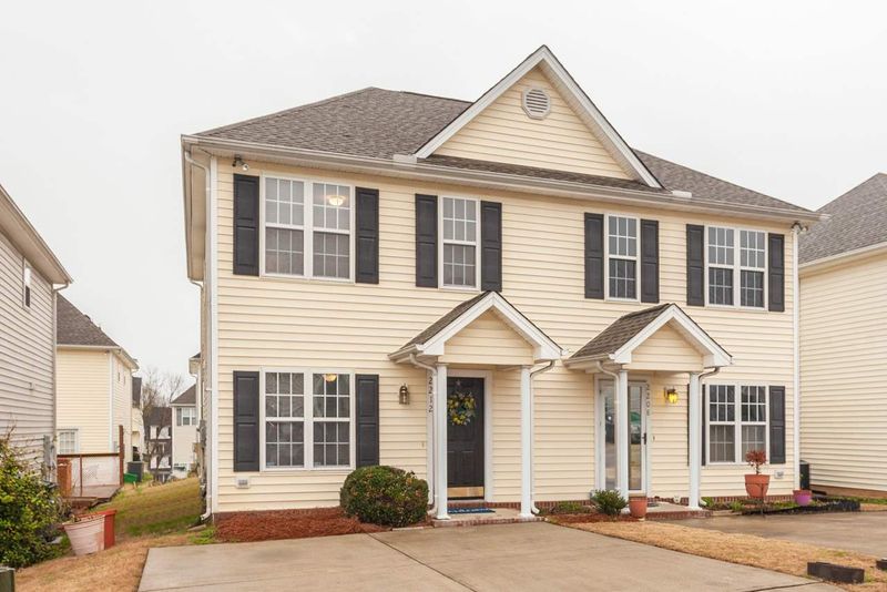 2212 Ventana Ln, Raleigh, NC 27604
