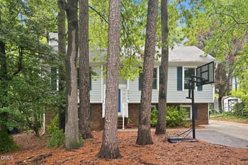 2213 Carthage Cir, Raleigh, NC 27604