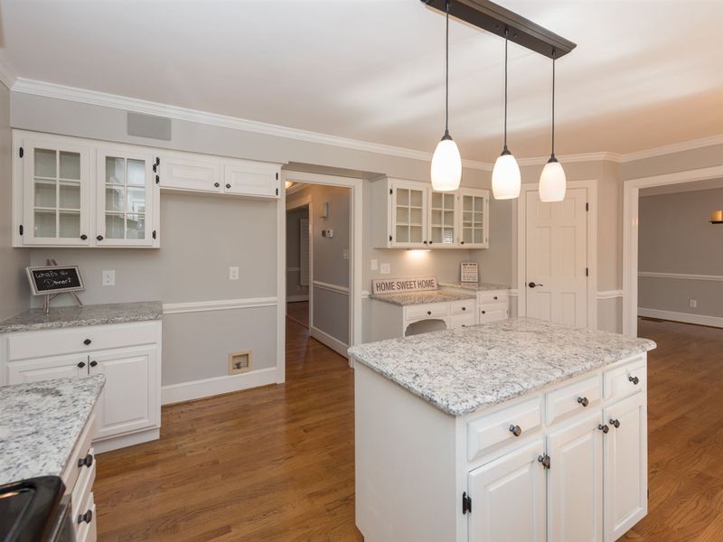 2213 Middlefield Ct, Raleigh, NC 27615