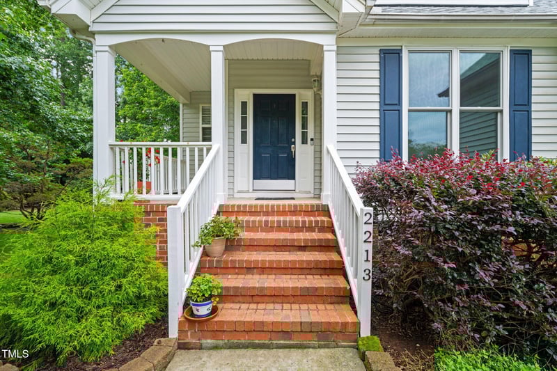 2213 Oakhurst Trl, Hillsborough, NC 27278