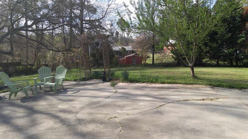 2213 Rumson Rd, Raleigh, NC 27610