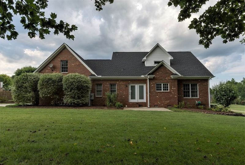 2213 St Bride Ct, Mebane, NC 27302