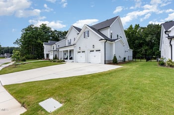 2213 Terri Creek Dr, Fuquay Varina, NC 27526