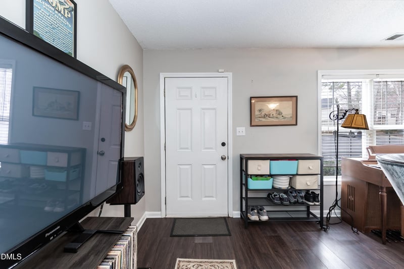 2213 Violet Bluff Ct, Raleigh, NC 27610