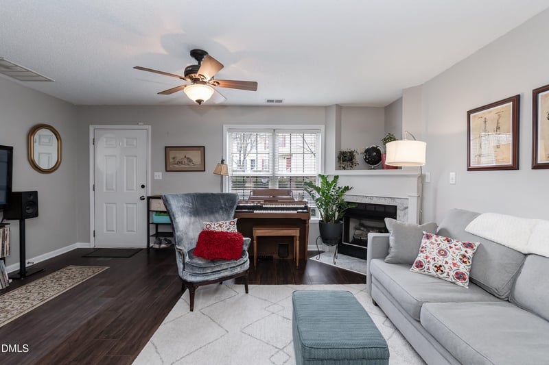 2213 Violet Bluff Ct, Raleigh, NC 27610