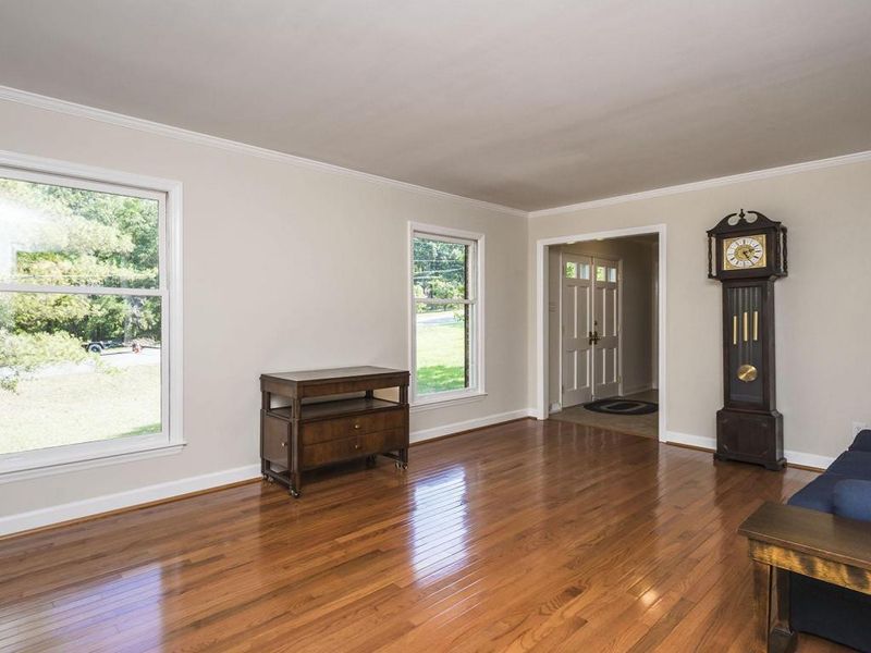 2214 Dorsett St, Burlington, NC 27215