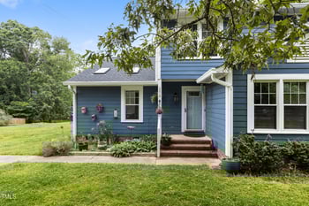 2214 Pathway Dr, Chapel Hill, NC 27516