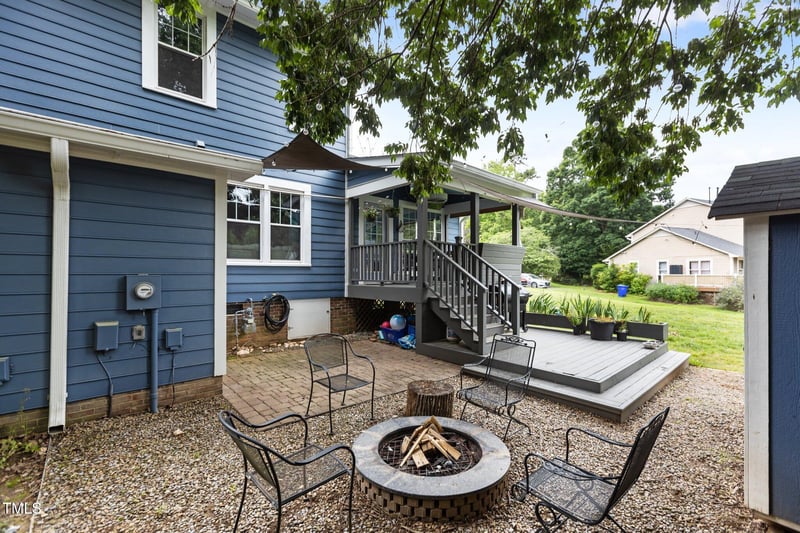 2214 Pathway Dr, Chapel Hill, NC 27516