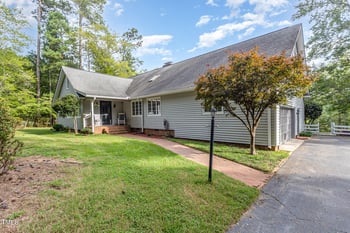 2215 Southern Rd, Sanford, NC 27330