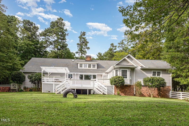 2215 Southern Rd, Sanford, NC 27330