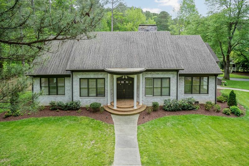 2215 Umstead Rd, Durham, NC 27712