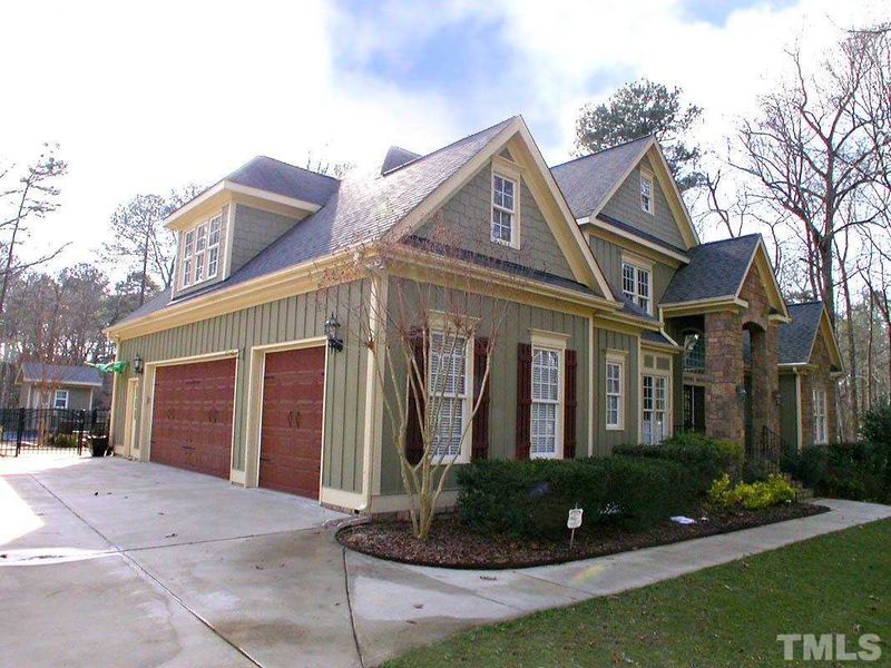 2216 Avinshire Pl, Wake Forest, NC 27587