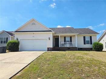 2216 Cliff Swallow Dr, Fayetteville, NC 28306