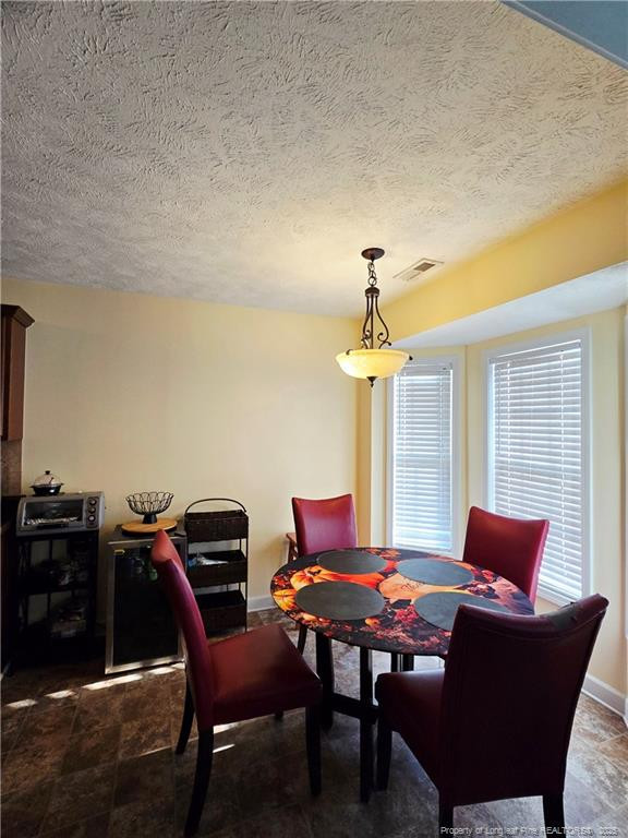 2216 Cliff Swallow Dr, Fayetteville, NC 28306