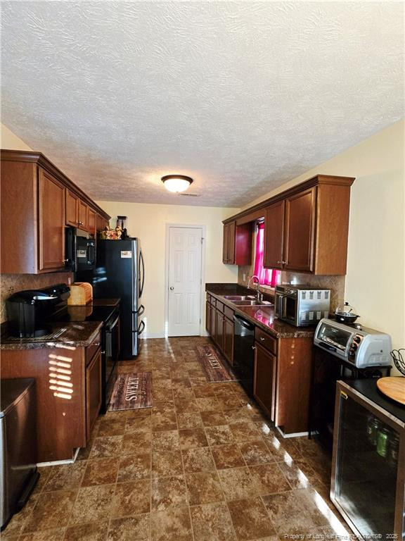 2216 Cliff Swallow Dr, Fayetteville, NC 28306