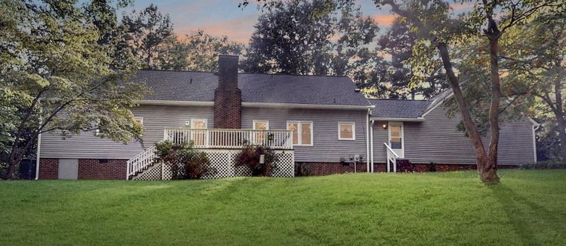 2216 Cliffside Dr, Sanford, NC 27330
