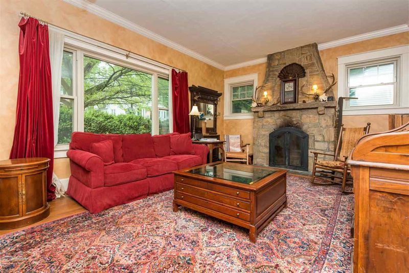 2216 Creston Rd, Raleigh, NC 27608