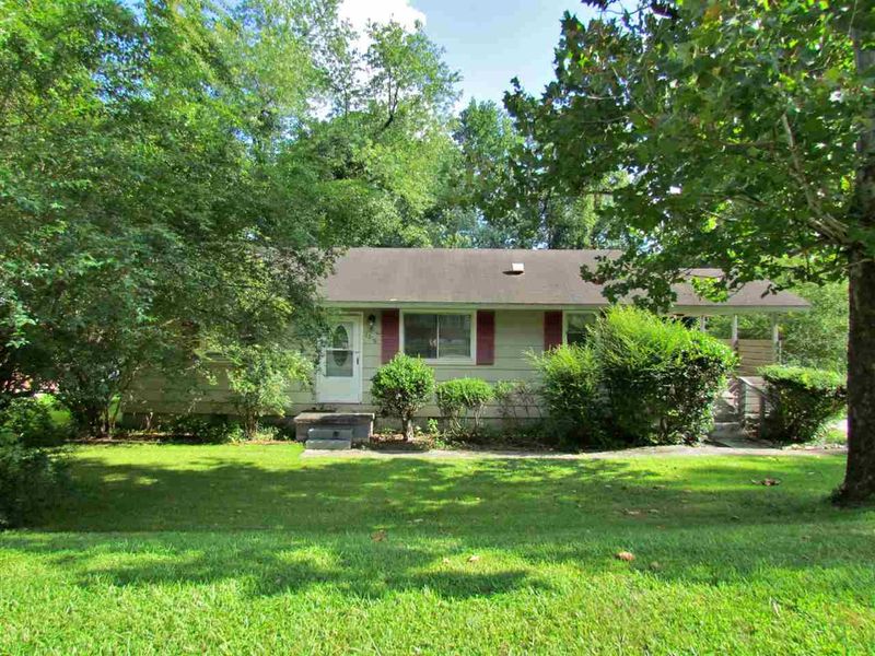 2216 Grantland Dr, Raleigh, NC 27610