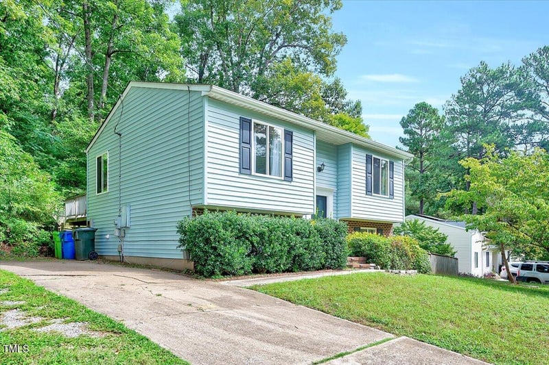 2216 Lawrence Dr, Raleigh, NC 27603