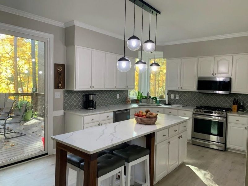 2216 Running Pine Ct, Hillsborough, NC 27278