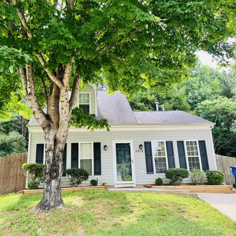 2216 Springhill Ave, Raleigh, NC 27603