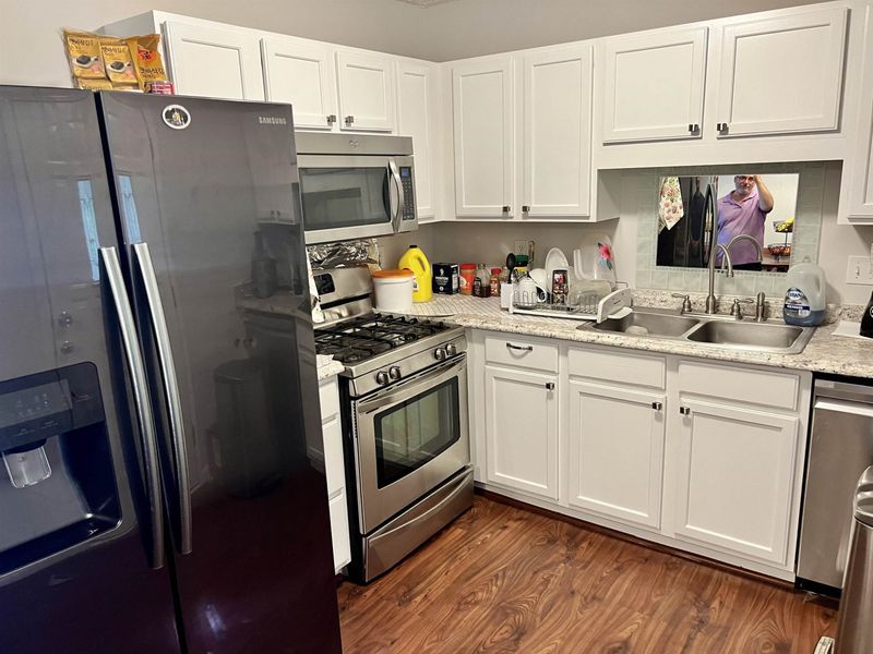 2216 Springhill Ave, Raleigh, NC 27603