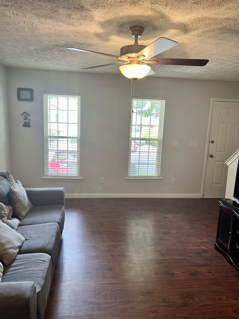 2216 Springhill Ave, Raleigh, NC 27603