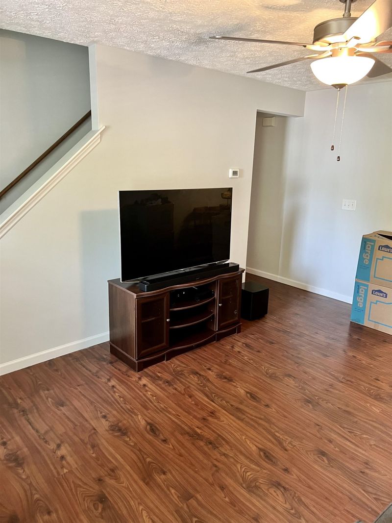2216 Springhill Ave, Raleigh, NC 27603