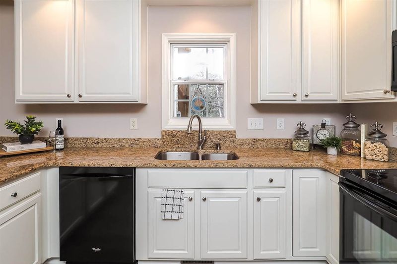2216 Spruce Shadows Ln, Raleigh, NC 27614