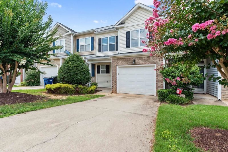 2216 Stoney Spring Dr, Raleigh, NC 27610