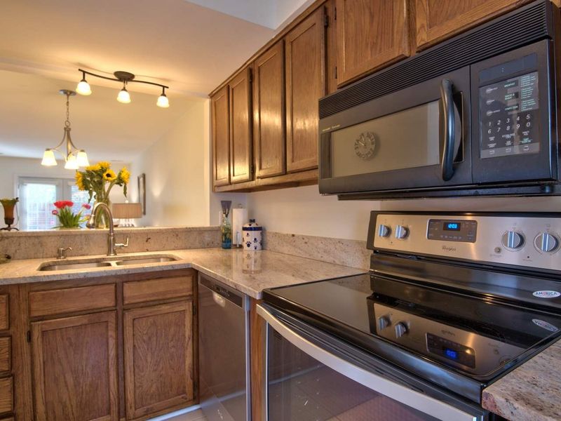 2217 Alpine Rd, Durham, NC 27707
