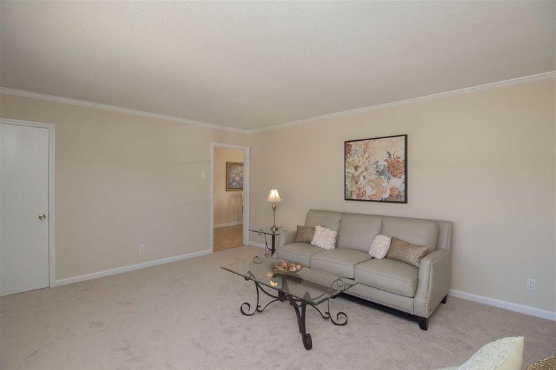 2217 Emerson Pl, Durham, NC 27707