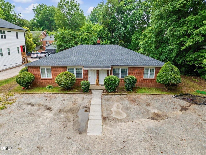 2217 Garden Pl, Raleigh, NC 27607
