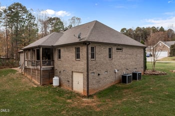 2217 Rock Bridge Dr, Mebane, NC 27302