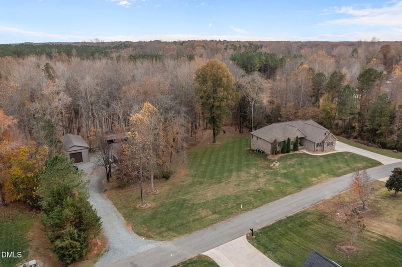 2217 Rock Bridge Dr, Mebane, NC 27302